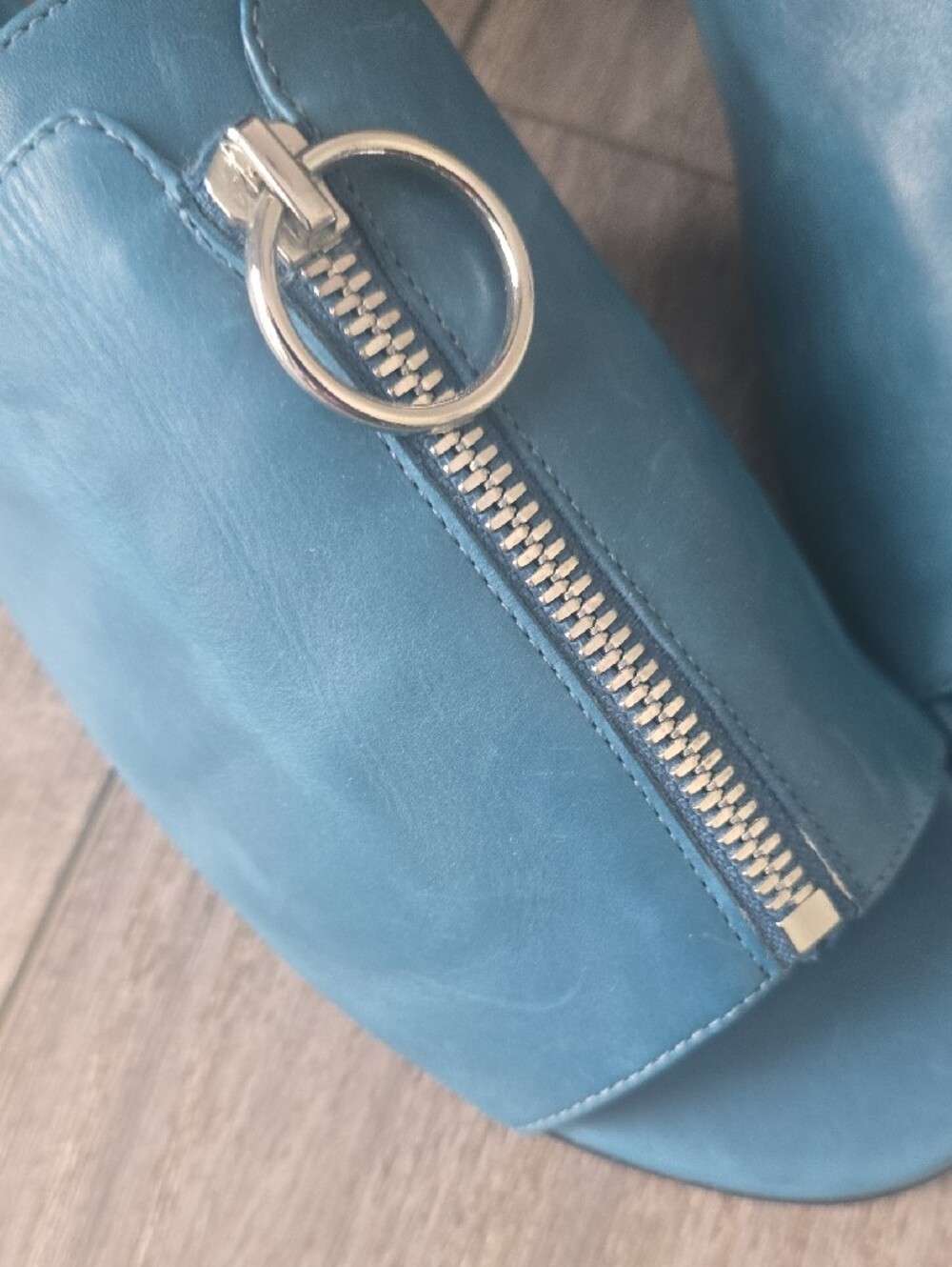 Like NewVia Spiga Blue Leather Slide Sandals with Silver Ring Zipper - Picture 8 of 11